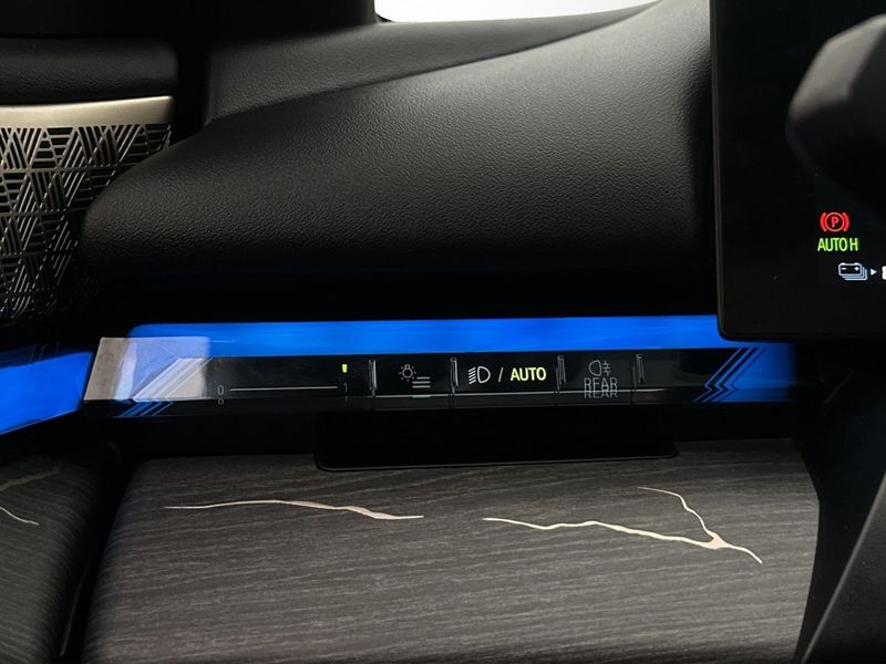 BMW i5 bild 18
