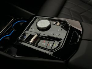 BMW i5 bild 33