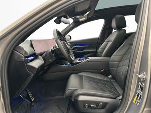 BMW i5 bild 12