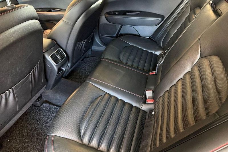 Kia Optima bild 24