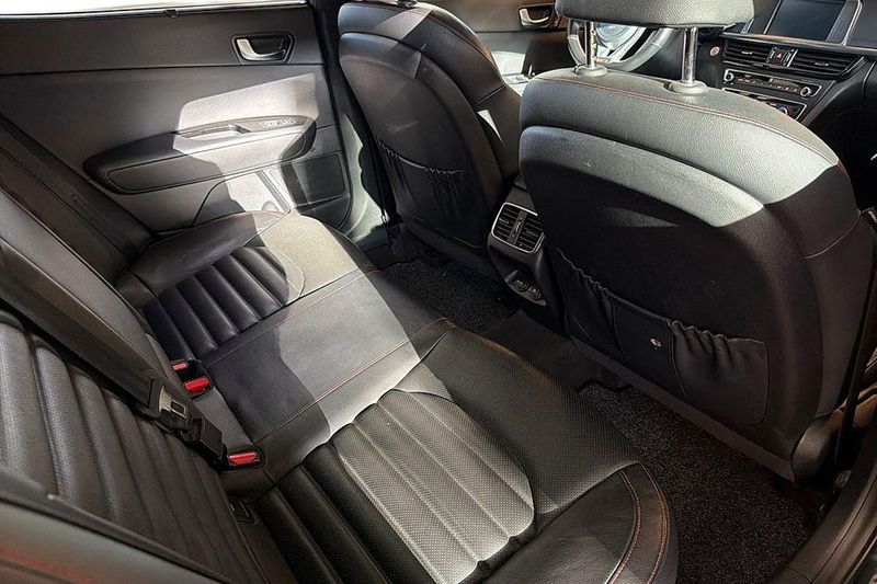 Kia Optima bild 22