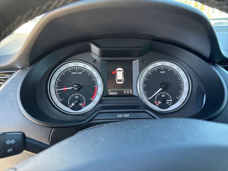 Skoda Octavia bild 8