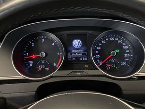 Volkswagen Passat bild 11