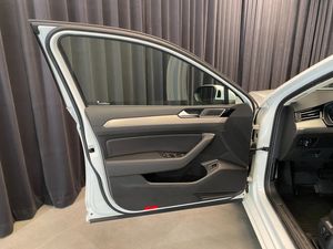 Volkswagen Passat bild 30