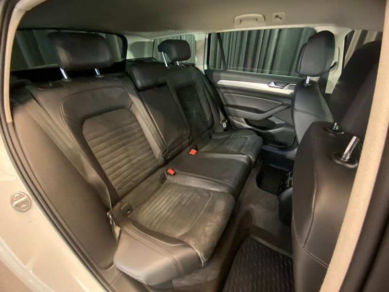 Volkswagen Passat bild 10