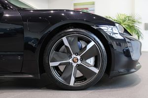 Porsche Taycan bild 9