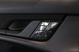 Porsche Taycan bild 17