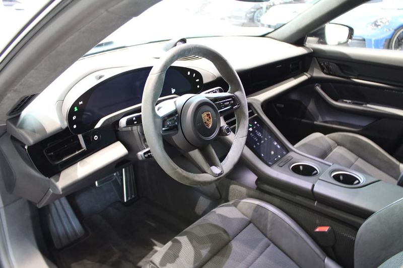 Porsche Taycan bild 3