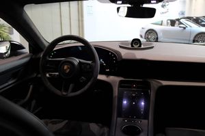 Porsche Taycan bild 12