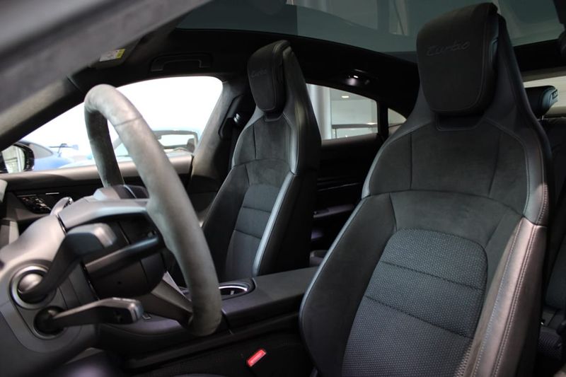 Porsche Taycan bild 4