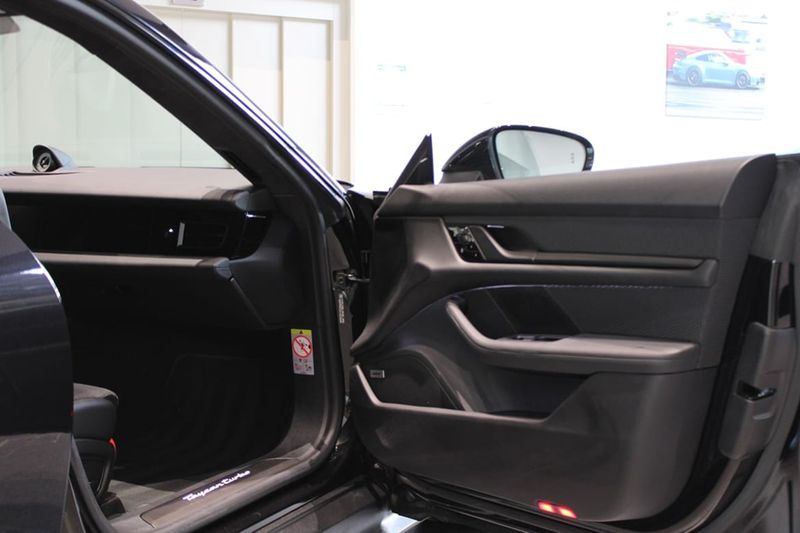 Porsche Taycan bild 13