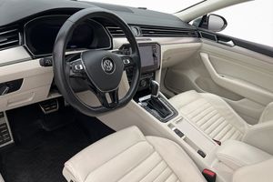 Volkswagen Passat bild 13
