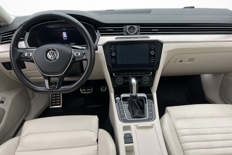 Volkswagen Passat bild 15