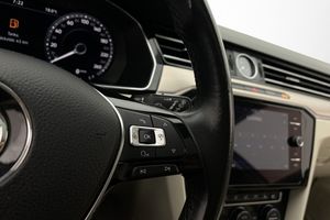 Volkswagen Passat bild 18