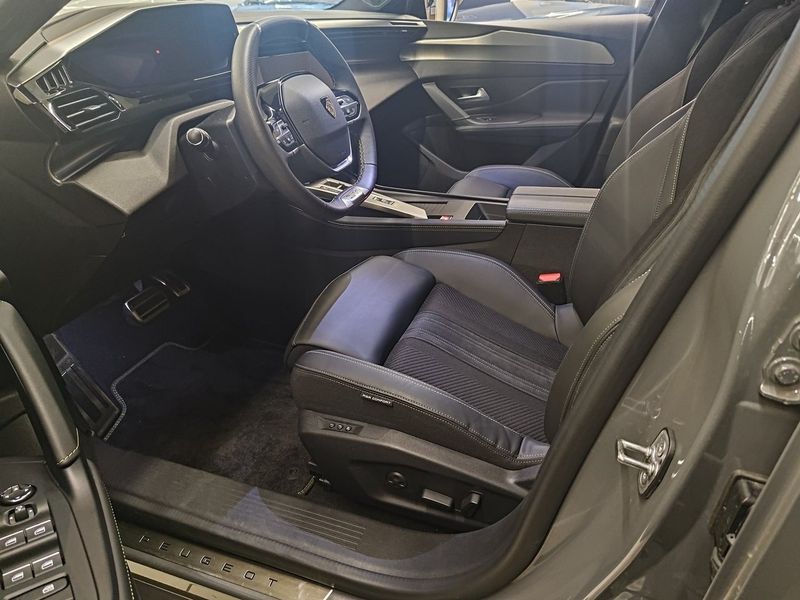 Peugeot 408 bild 11