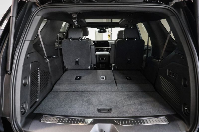 Chevrolet Tahoe bild 12