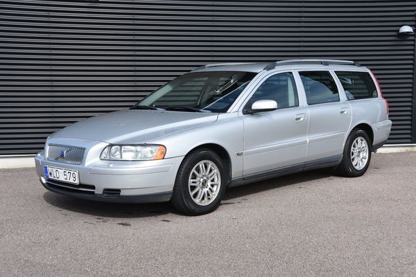 Volvo V70 2.4 Business Dragkrok, nybes Euro 4 - 2005