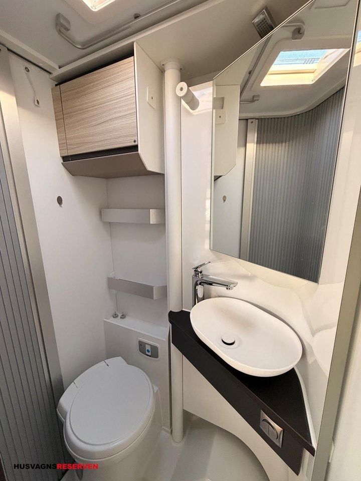 Adria Compact bild 22