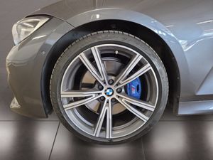 BMW 320 bild 9