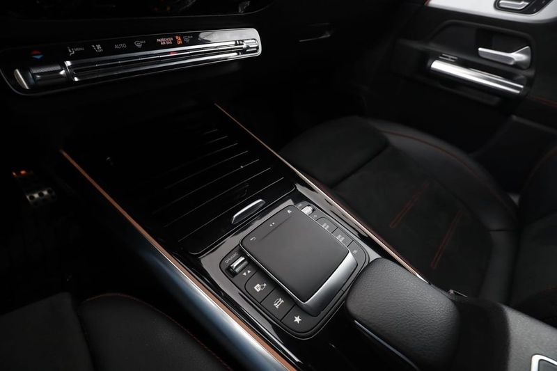 Mercedes GLA250+ bild 24