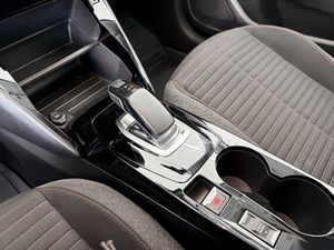 Peugeot e-208 bild 12
