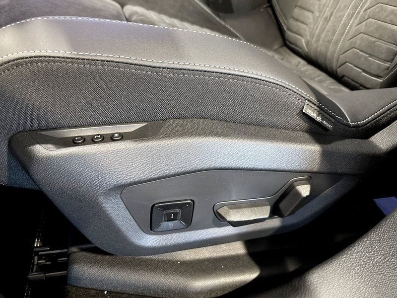 Peugeot e-3008 bild 15