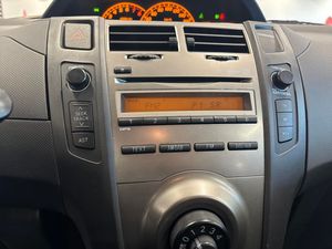 Toyota Yaris bild 16