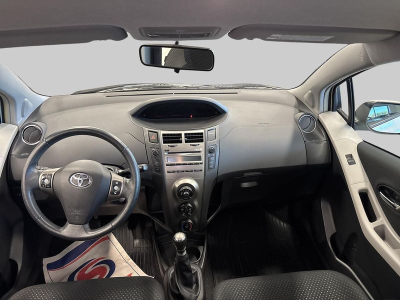 Toyota Yaris bild 11