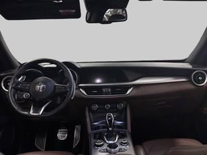 Alfa Romeo Stelvio bild 11