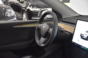 Tesla Model Y bild 9