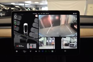 Tesla Model Y bild 17