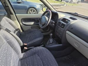 Renault Clio bild 4