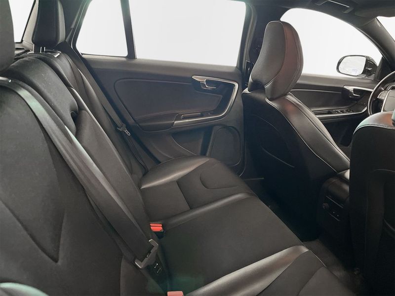 Volvo V60 bild 8