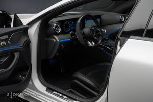 Mercedes AMG GT bild 13