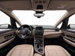 BMW 220 bild 16