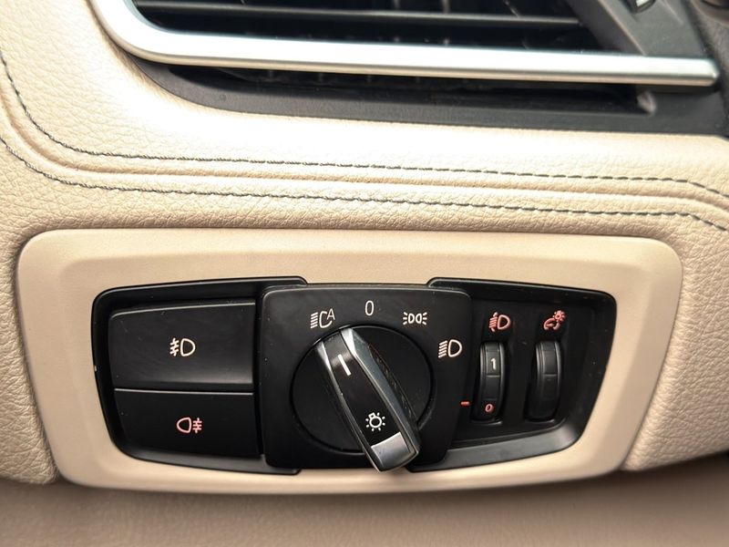 BMW 220 bild 27