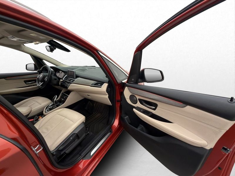 BMW 220 bild 13