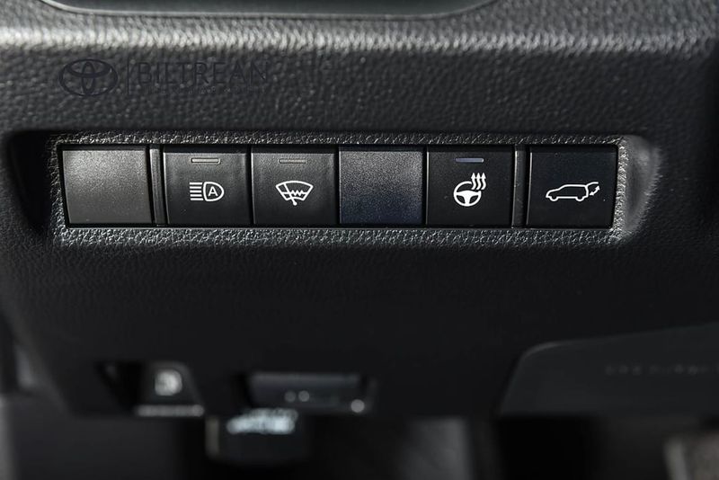 Toyota RAV4 bild 12