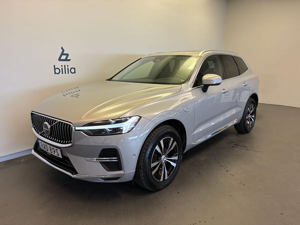 Volvo XC60 Recharge T6 Core Edition / Panoramatak / 360 Kamera / Keyless / BLIS / - 2023