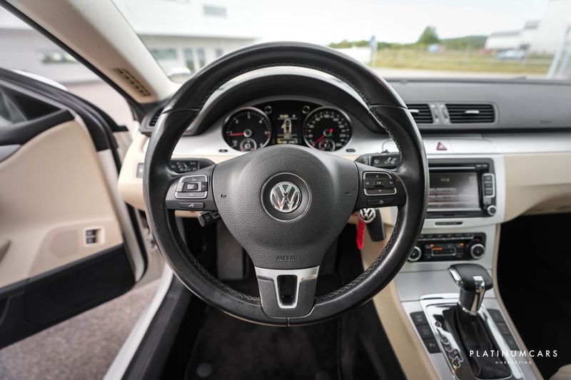 Volkswagen Passat bild 9