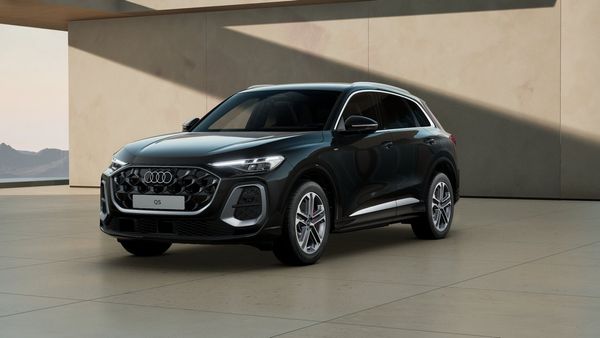 Audi Q5 e-hybrid quattro Selection Edition 367 hk Stronic LAGER - 2027