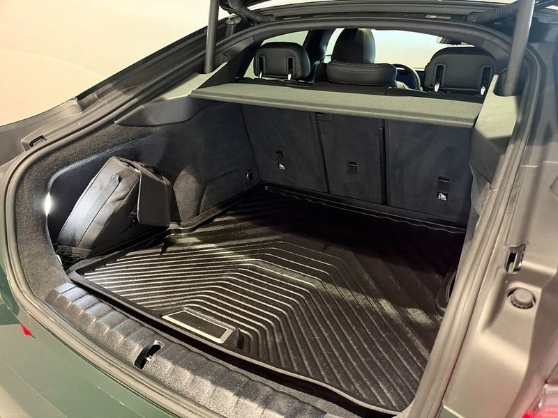 BMW i4 bild 6