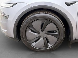 Tesla Model Y bild 35