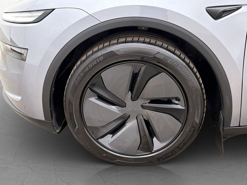Tesla Model Y bild 35