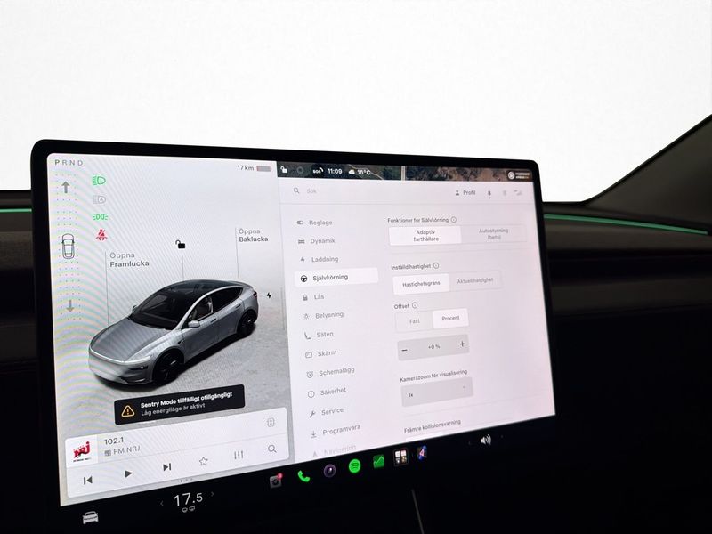 Tesla Model Y bild 25