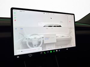 Tesla Model Y bild 23