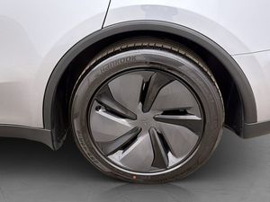 Tesla Model Y bild 36