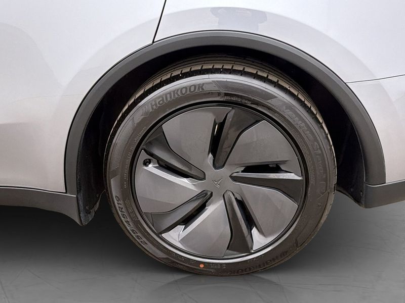 Tesla Model Y bild 36