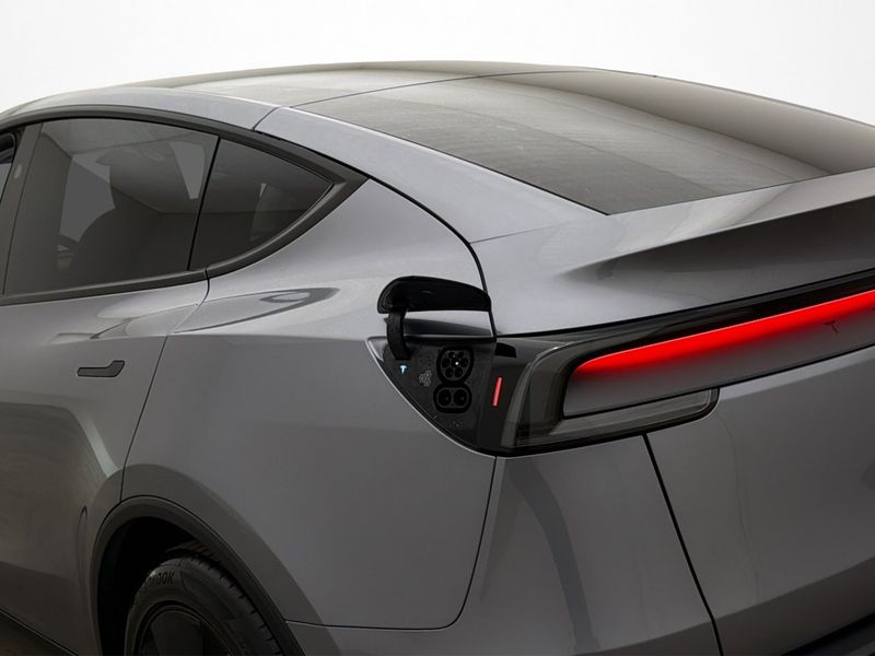 Tesla Model Y bild 34
