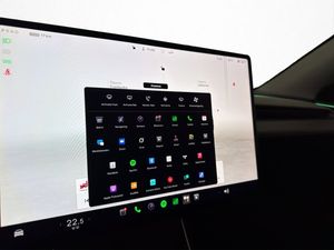 Tesla Model Y bild 21